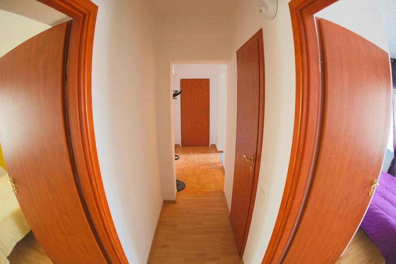 Color Apartments Downtown บูคาเรสต์ ภายนอก รูปภาพ