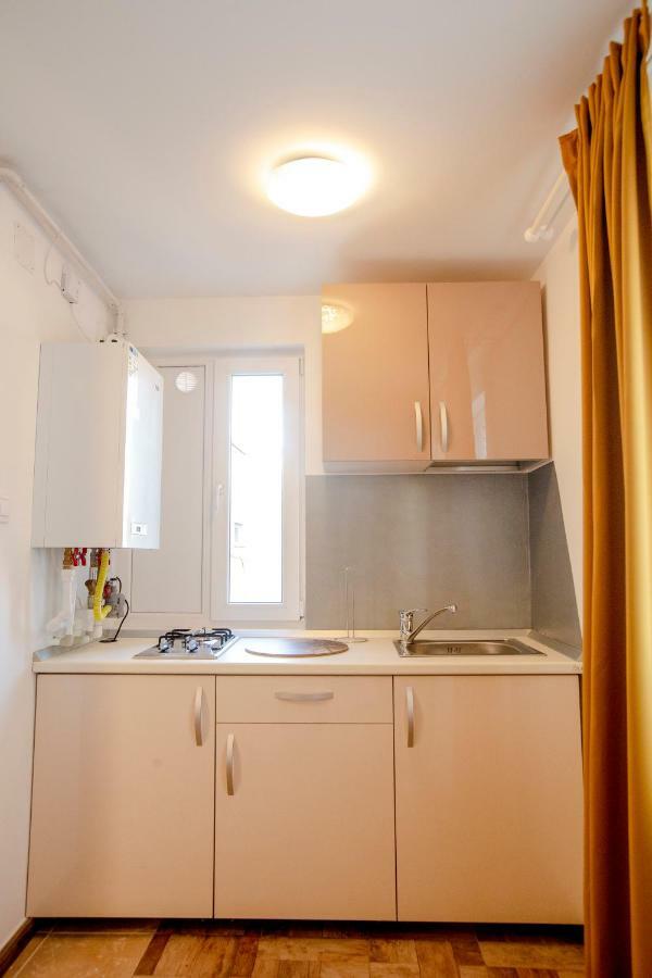 Color Apartments Downtown บูคาเรสต์ ภายนอก รูปภาพ
